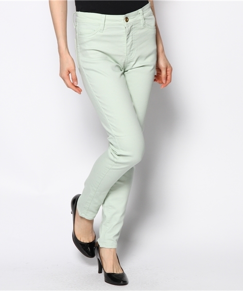 VIS（ビス）の「【with6月号掲載】ホワイトヤーンカラースキニーパンツ★自宅で洗える★（その他パンツ・レディース・ブラック/ホワイト/ベージュ/ライトグリーン/ブルー系/イエロー・SMALL/MEDIUM/LARGE）」の21枚目の写真