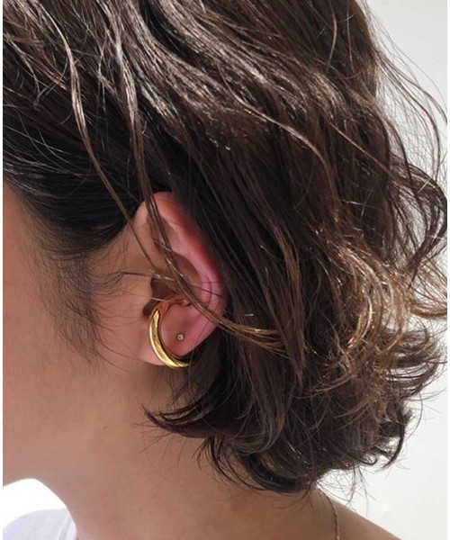 TODAYFUL(トゥデイフル)の「ボリュームフープイヤーカフ(イヤリング(片耳用)・レディース・シルバー/ゴールド・FREE)」の5枚目の写真