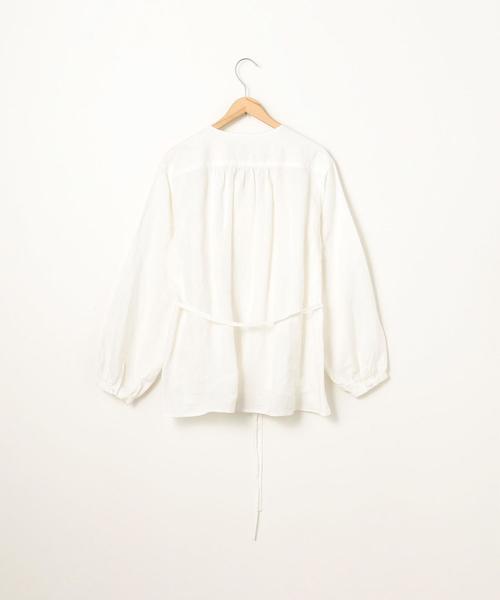 coen（コーエン）の「リネンレーヨンウエストタックVネックブラウス（シャツ/ブラウス・レディース・オフホワイト/カーキ・MEDIUM/LARGE）」の3枚目の写真