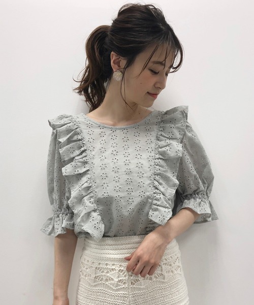 one after another NICE CLAUP（ワンアフターアナザーナイスクラップ）の「【WEB限定】うしろリボンレースブラウス（シャツ/ブラウス・レディース・オフホワイト/ブラック/ミント/パープル・FREE）」の3枚目の写真