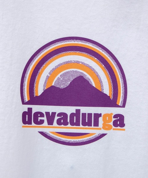 devadurga(デヴァドゥルガ)の「devadurga/デヴァドゥルガ CIRCLE LOGO TEE【別注】(Tシャツ/カットソー・メンズ・ブラック/ホワイト・MEDIUM/LARGE)」の4枚目の写真