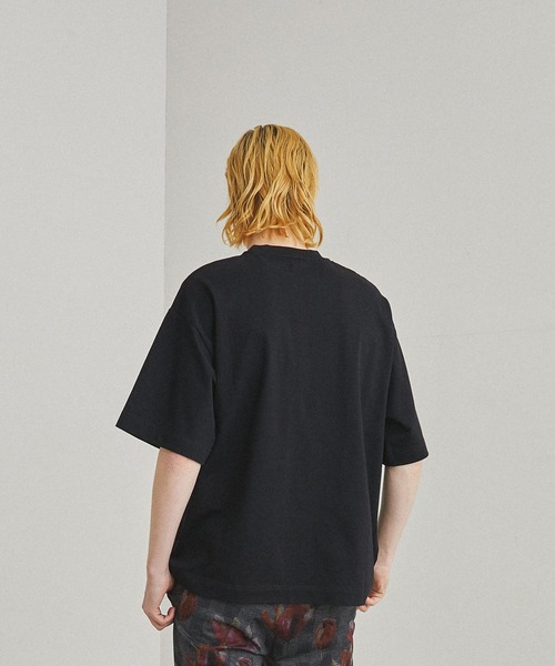 UNITED TOKYO(ユナイテッドトウキョウ)の「【EC限定】フェイクレザービックポケットT/ビッグシルエット(Tシャツ/カットソー・メンズ・ホワイト/ブラック・1/2/3)」の19枚目の写真