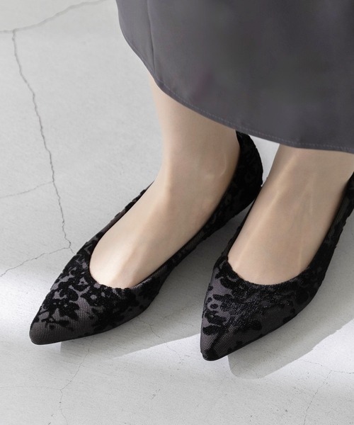 menue(メヌエ)の「【ふわっと軽い エアスイート】走れるパンプス 3cmヒールver(パンプス・レディース・グリーン/パイソン/ブラック/グレイッシュベージュ/ベージュ系その他5/ブラック系その他4/レッド/ベージュ系その他/ブラック系その他2/ベージュ系その他4/ブラウン系その他/ベージュ系その他2/ブラック系その他/ベージュ系その他3/レオパード/ベージュ系その他6/アイボリー/ライトグリーン/ブラウン系その他2/ブラック系その他5/ホワイト系その他/イエロー/ブラック系その他3/ブルーグレー/ブラウン系その他3/ゴールド系その他/ゼブラ/ベージュ系その他7/ダークパープル/ブラック系その他7/ネイビー/カラフル/ブラック系その他6/ダークグレー/その他1/ブラウン系その他4/ホワイト系その他2/ブラック×レッド/ベージュ系1/ライトグレー/ブラック系1/シルバー/オリーブ/コーラルピンク/ライトブルー/モスグリーン/ナチュラル/ネイビー系/ゴールド/シルバー系/ピンク系その他/ブラック系/ライトグレー系/ブラウン系その他5/グレー系その他/ブラック系2/ベージュ系/ブラック系3/シルバー系1/ブラック系4/ダークブラウン/ブラック系5/ベージュ系2/ネイビー系1・21.5cm/22.0cm/22.5cm/23.0cm/23.5cm/24.0cm/24.5cm/25.0cm/25.5cm/26.0cm/26.5cm/21.0cm)」の18枚目の写真