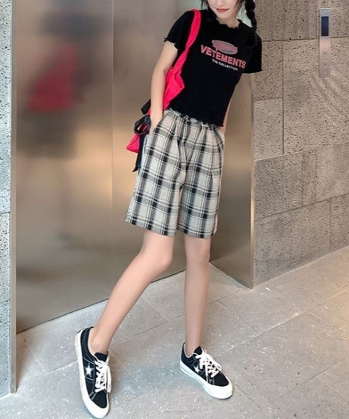 Diosfront(ディオスフロント)の「タック入りチェックショートパンツ(その他パンツ・レディース・ホワイト/ベージュ・SMALL/MEDIUM/LARGE)」の18枚目の写真