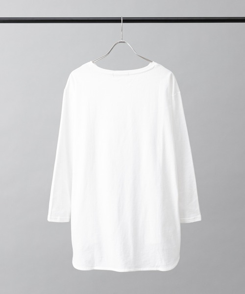 prose verse（プロズヴェール）の「オーガニックコットンラウンドヘムロンT（Tシャツ/カットソー・レディース・チャコールグレー/オフホワイト/グレイッシュベージュ・ﾌﾘ-）」の4枚目の写真