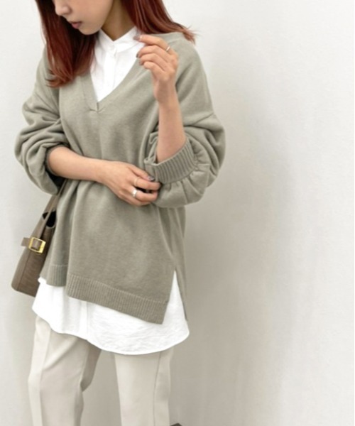 apres jour mignon(アプレジュールミニョン)の「フロントスリットニット【ZOZOTOWN限定アイテム】(ニット/セーター・レディース・グリーン/ブラック/アイボリー・X-LARGE/フリー)」の3枚目の写真