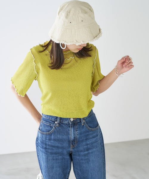 Chaco closet(チャコ クローゼット)の「シースルー メロー配色ステッチ シアートップス(Tシャツ/カットソー・レディース・オフホワイト/オレンジ/ライム/モカ/ブラック・FREE)」の4枚目の写真