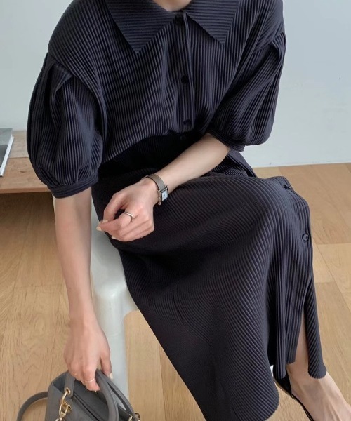 ABITOKYO(アビトーキョー)の「パワーショルダーソフトプリーツロングシャツワンピース(ワンピース・レディース・ホワイト/ネイビー/グリーン/ミント/ブルーグレー/ピンク/ブラック・FREE)」の6枚目の写真