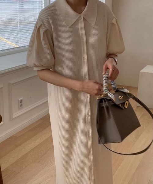 ABITOKYO(アビトーキョー)の「パワーショルダーソフトプリーツロングシャツワンピース(ワンピース・レディース・ホワイト/ネイビー/グリーン/ミント/ブルーグレー/ピンク/ブラック・FREE)」の11枚目の写真