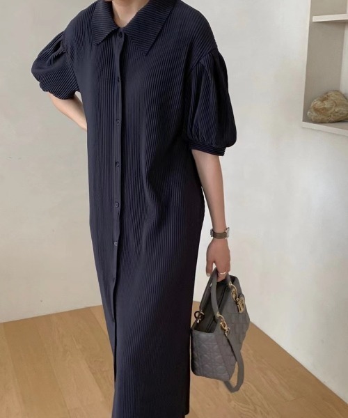 ABITOKYO(アビトーキョー)の「パワーショルダーソフトプリーツロングシャツワンピース(ワンピース・レディース・ホワイト/ネイビー/グリーン/ミント/ブルーグレー/ピンク/ブラック・FREE)」の10枚目の写真