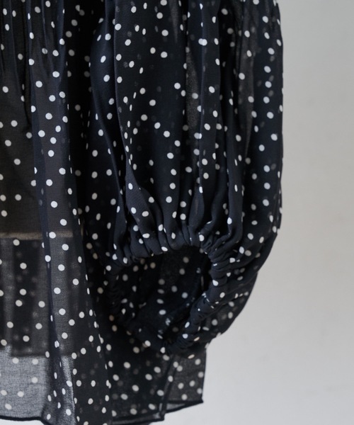 BEARDSLEY(ビアズリー)の「ドットプリーツ シアーブラウス(シャツ/ブラウス・レディース・ブラック/ベージュ・FREE)」の15枚目の写真