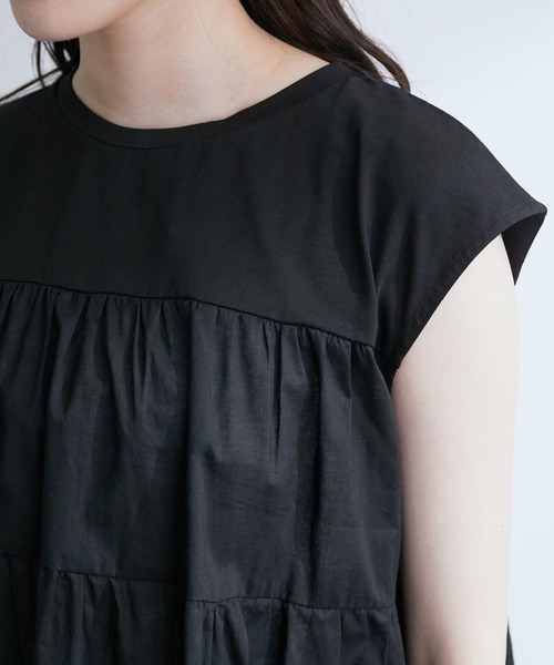 VIS（ビス）の「【洗濯機可】ふんわり揺れる。布帛ドッキングティアードチュニックＴシャツ（Tシャツ/カットソー・レディース・オフホワイト/カーキ/ブラック/レンガ・FREE）」の10枚目の写真