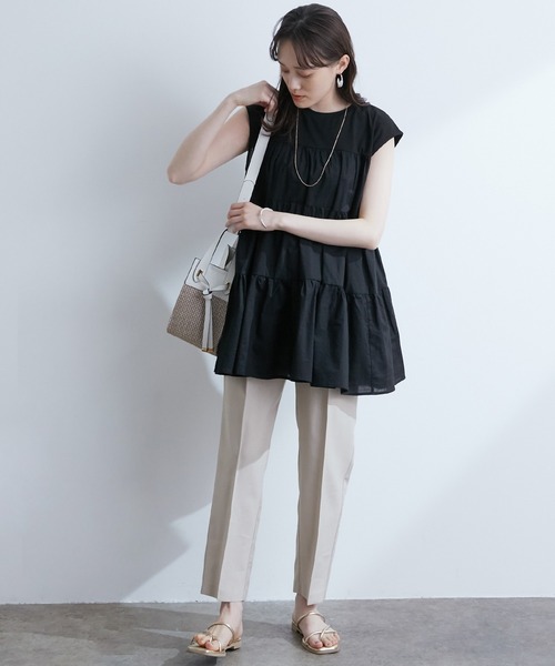 VIS（ビス）の「【洗濯機可】ふんわり揺れる。布帛ドッキングティアードチュニックＴシャツ（Tシャツ/カットソー・レディース・オフホワイト/カーキ/ブラック/レンガ・FREE）」の8枚目の写真