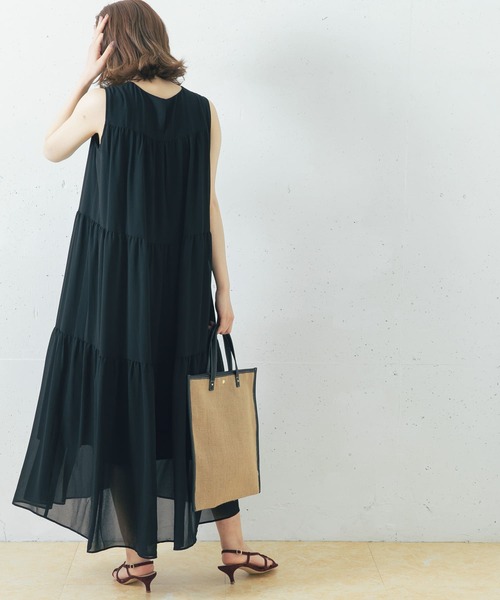 URBAN RESEARCH ROSSO WOMEN（アーバンリサーチ　ロッソ）の「ボリュームティアードマキシワンピース（ワンピース・レディース・グレー系その他/イエロー/ブラック・FREE）」の21枚目の写真