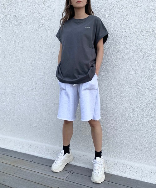 RASVOA(ラスボア)の「パッチポケットハーフパンツ(スウェットパンツ・レディース・ライトグレー/ブラック・FREE)」の3枚目の写真