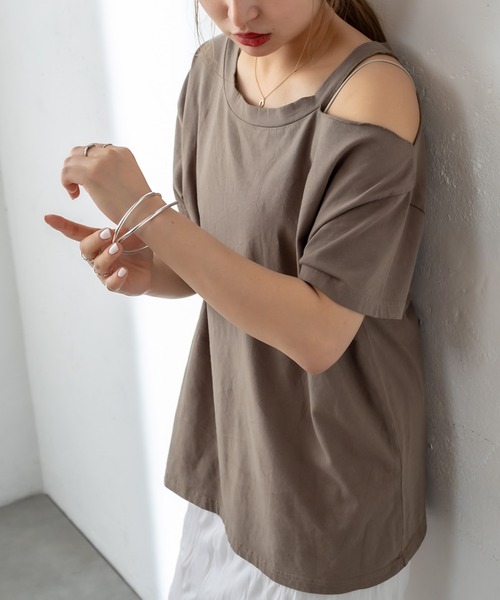 mystic（ミスティック）の「肩開きデザインTシャツ（Tシャツ/カットソー・レディース・ブラック/ブラウン/アイボリー・FREE）」の12枚目の写真