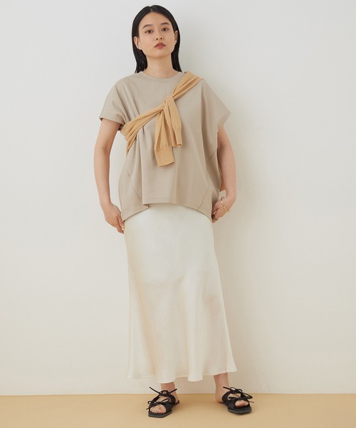 ADAM ET ROPE'(アダムエロペ)の「【アウトレット店舗・WEB限定】コクーンシルエットプルオーバー(Tシャツ/カットソー・レディース・グリーン系その他2/ベージュ/ブルー系その他4/ブラック・FREE)」の10枚目の写真