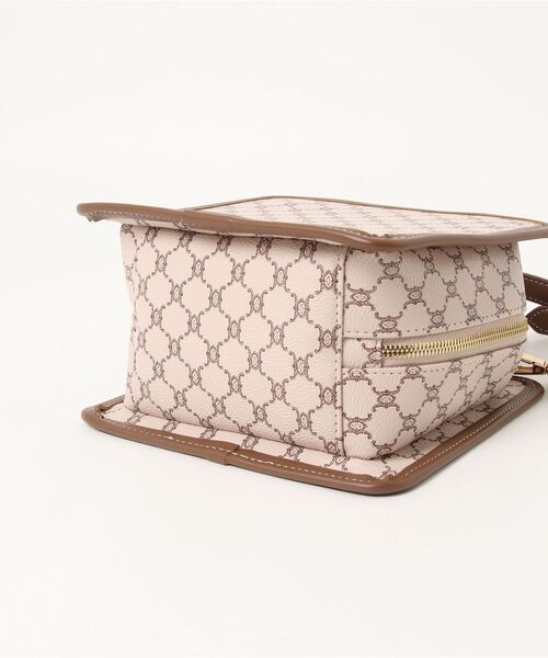 ADIRA（アディラ）の「SELECTモノグラムスクエアバッグ（ショルダーバッグ・レディース・モカ/ブラウン/アイボリー・FREE）」の10枚目の写真