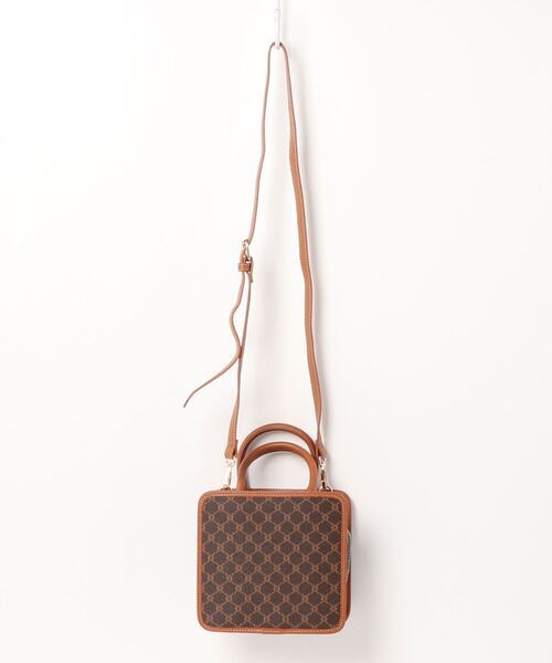 ADIRA（アディラ）の「SELECTモノグラムスクエアバッグ（ショルダーバッグ・レディース・モカ/ブラウン/アイボリー・FREE）」の18枚目の写真