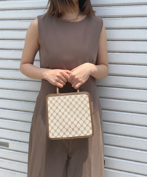 ADIRA（アディラ）の「SELECTモノグラムスクエアバッグ（ショルダーバッグ・レディース・モカ/ブラウン/アイボリー・FREE）」の14枚目の写真