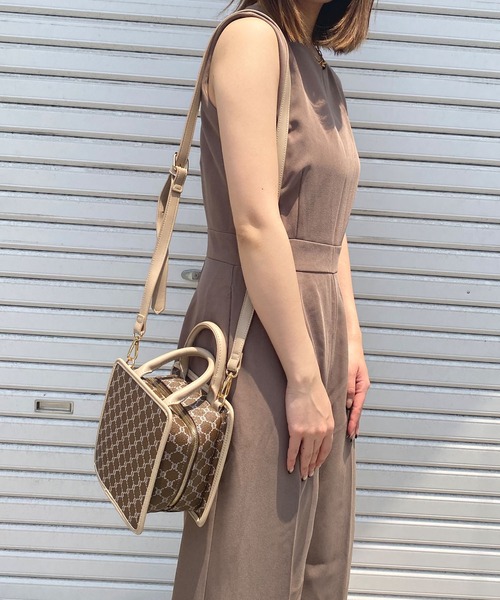 ADIRA（アディラ）の「SELECTモノグラムスクエアバッグ（ショルダーバッグ・レディース・モカ/ブラウン/アイボリー・FREE）」の11枚目の写真