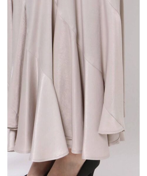 LAGUNAMOON(ラグナムーン)の「エスカルゴ切り替えサテンスカート(スカート・レディース・ライトグレー/マスタード・SMALL/MEDIUM)」の3枚目の写真