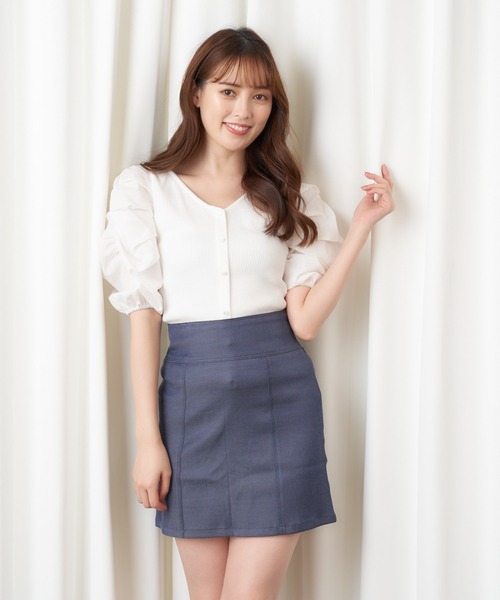 MIIA（ミーア）の「【ZOZO限定】マルチカラー台形ミニスカート（スカート・レディース・ブラック/オフホワイト/インディゴブルー/ベージュ系その他/ピンク系・FREE）」の4枚目の写真