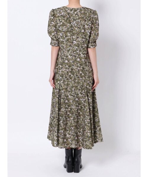 ELENDEEK（エレンディーク）の「フラワープリントボイルワンピース（ワンピース・レディース・ベージュ/カーキ・01/02）」の14枚目の写真