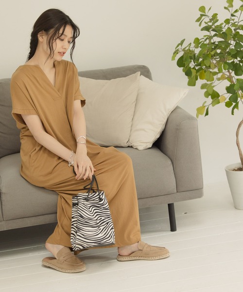 BAYFLOW(ベイフロー)の「バックコンシャスワンピース(ワンピース・レディース・ブラック/カーキ/キャメル・FREE)」の6枚目の写真