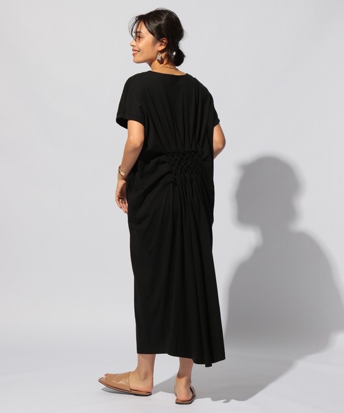 BAYFLOW(ベイフロー)の「バックコンシャスワンピース(ワンピース・レディース・ブラック/カーキ/キャメル・FREE)」の11枚目の写真