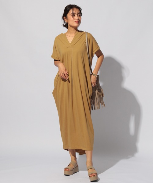 BAYFLOW(ベイフロー)の「バックコンシャスワンピース(ワンピース・レディース・ブラック/カーキ/キャメル・FREE)」の13枚目の写真