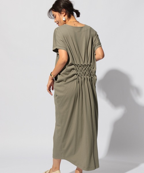 BAYFLOW(ベイフロー)の「バックコンシャスワンピース(ワンピース・レディース・ブラック/カーキ/キャメル・FREE)」の19枚目の写真