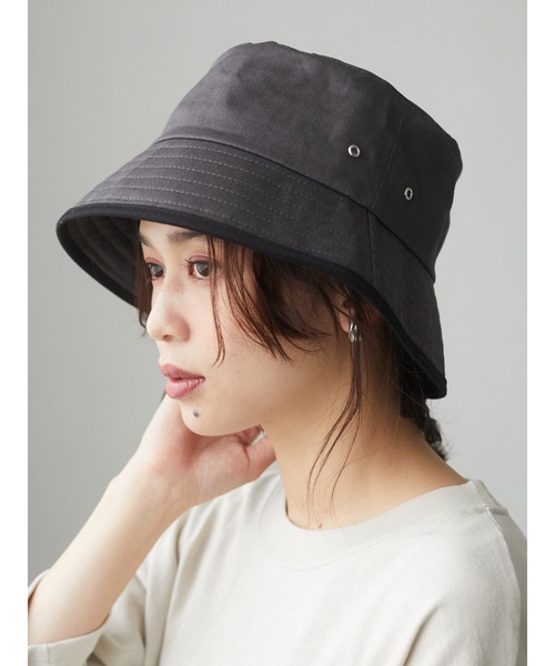 Green Parks(グリーンパークス)の「・パイピングカラーツイルバケットハット*(キャップ・レディース・チャコールグレー/ブラック/ベージュ/ブラウン・FREE)」の3枚目の写真