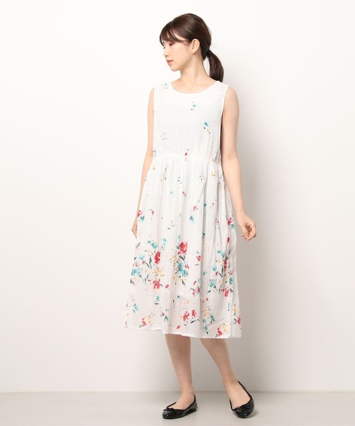 nougatine(ヌガティーヌ)の「綿100% 花柄 ノースリーブワンピース(ワンピース・レディース・オフホワイト・MEDIUM)」の1枚目の写真