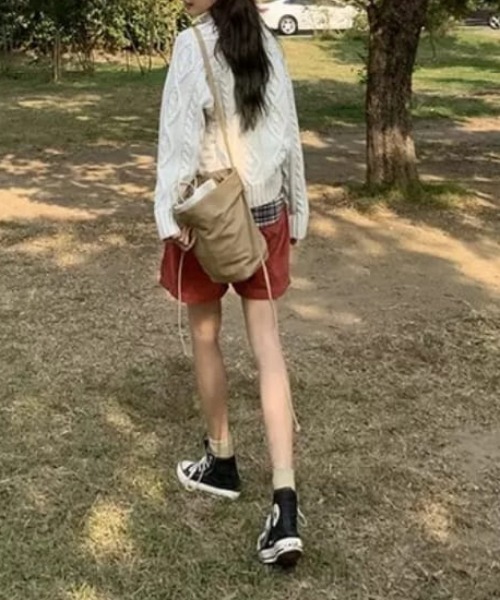 KOR（ケーオーアール）の「コーデュロイ カラーショートパンツ（その他パンツ・レディース・グリーン/レッド・S/M/L/XL）」の13枚目の写真