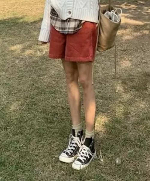 KOR（ケーオーアール）の「コーデュロイ カラーショートパンツ（その他パンツ・レディース・グリーン/レッド・S/M/L/XL）」の15枚目の写真