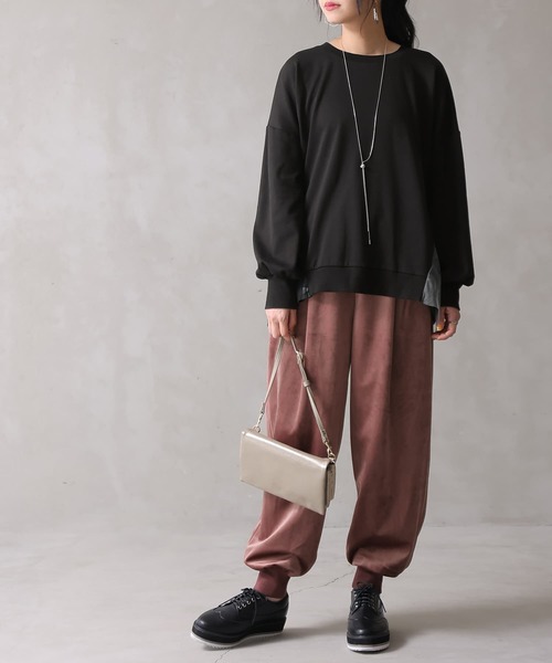 osharewalker（オシャレウォーカー）の「【廃盤】『アート柄バックチュールカットソー』（Tシャツ/カットソー・レディース・杢グレー/ブラック/ブラウン・FREE）」の5枚目の写真