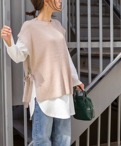 SpRay（スプレイ）の「サイドリボンニットベスト（ベスト・レディース・ブラック/ベージュ/グレー/グリーン・FREE）」の2枚目の写真