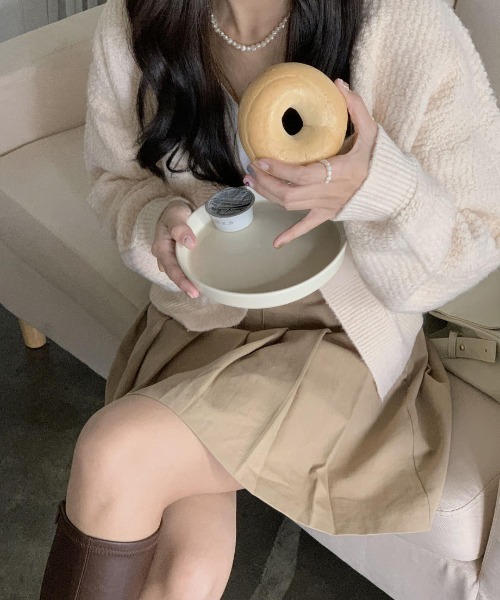 mood for a day（ムードフォーアデイ）の「precious skirt / プリーツミニスカート（スカート・レディース・ベージュ・FREE）」の3枚目の写真