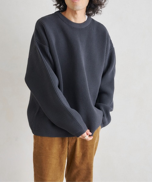 CPCM（シーピーシーエム）の「エステルワッフルプルオーバー（ニット/セーター・メンズ・チャコールグレー/グレイッシュベージュ/グリーン/ブルー・MEDIUM/LARGE）」の3枚目の写真