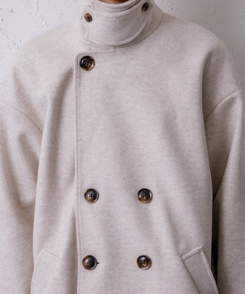 Adoon plain（アドーンプレーン）の「【Adoon plain】スタンドビッグコート（その他アウター・メンズ・ブラック/アイボリー・MEDIUM/LARGE）」の8枚目の写真