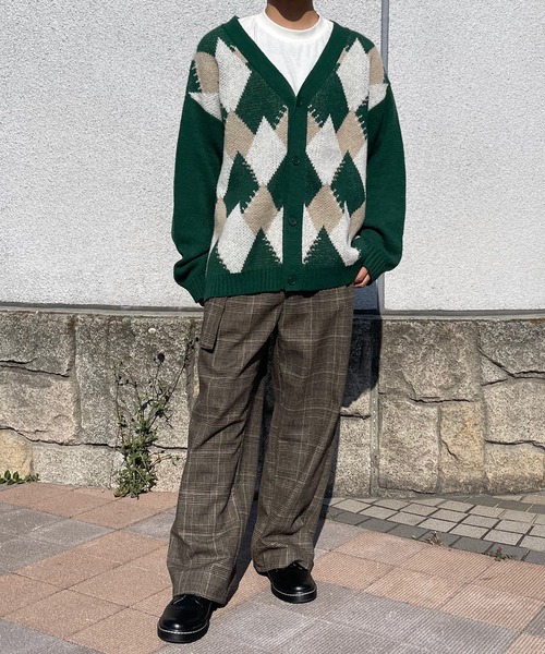 PairPair(ペアペア)の「アーガイル柄Vカーデ(ユニセックス)(カーディガン/ボレロ・レディース・グリーン/アイボリー/グレイッシュブルー・MEDIUM/LARGE)」の16枚目の写真