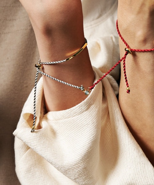 PAS TIERRA(パティエラ)の「MAGNET PAIR BRACELET(ブレスレット・レディース・レッド系その他/ホワイト/グレー/その他1・FREE)」の12枚目の写真