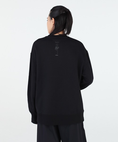 Y-3（ワイスリー）の「U CH1 LOGO CREW SWEATSHIRT（スウェット・メンズ・ブラック・SMALL/MEDIUM/LARGE/X-LARGE/XX-LARGE/X-SMALL/XX-SMALL）」の5枚目の写真