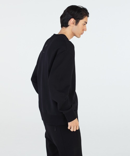 Y-3（ワイスリー）の「U CH1 LOGO CREW SWEATSHIRT（スウェット・メンズ・ブラック・SMALL/MEDIUM/LARGE/X-LARGE/XX-LARGE/X-SMALL/XX-SMALL）」の10枚目の写真