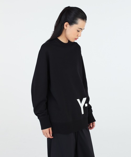 Y-3（ワイスリー）の「U CH1 LOGO CREW SWEATSHIRT（スウェット・メンズ・ブラック・SMALL/MEDIUM/LARGE/X-LARGE/XX-LARGE/X-SMALL/XX-SMALL）」の4枚目の写真