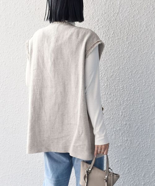 SHIPS(シップス)の「〈手洗い可能〉ツイードフリンジジレ◆(ベスト・レディース・ブラック/ベージュ・ONE SIZE)」の13枚目の写真