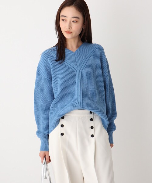 OPAQUE.CLIP（オペークドットクリップ）の「◆ミドルゲージ ワイドVネックニット（ニット/セーター・レディース・サンドベージュ/ホワイト系/ブルー・40/38）」の13枚目の写真