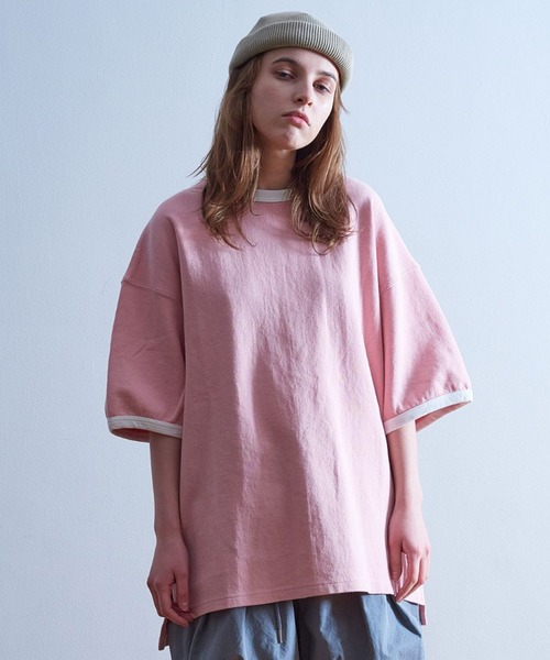 Universal Style Wear(ユニバーサルスタイルウェア)の「Universal Style Wear リンガー ルーズ Tシャツ(Tシャツ/カットソー・メンズ・ライトピンク/グレイッシュベージュ/オフホワイト/ネイビー・MEDIUM/LARGE/X-LARGE)」の4枚目の写真