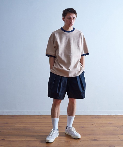 Universal Style Wear(ユニバーサルスタイルウェア)の「Universal Style Wear リンガー ルーズ Tシャツ(Tシャツ/カットソー・メンズ・ライトピンク/グレイッシュベージュ/オフホワイト/ネイビー・MEDIUM/LARGE/X-LARGE)」の7枚目の写真